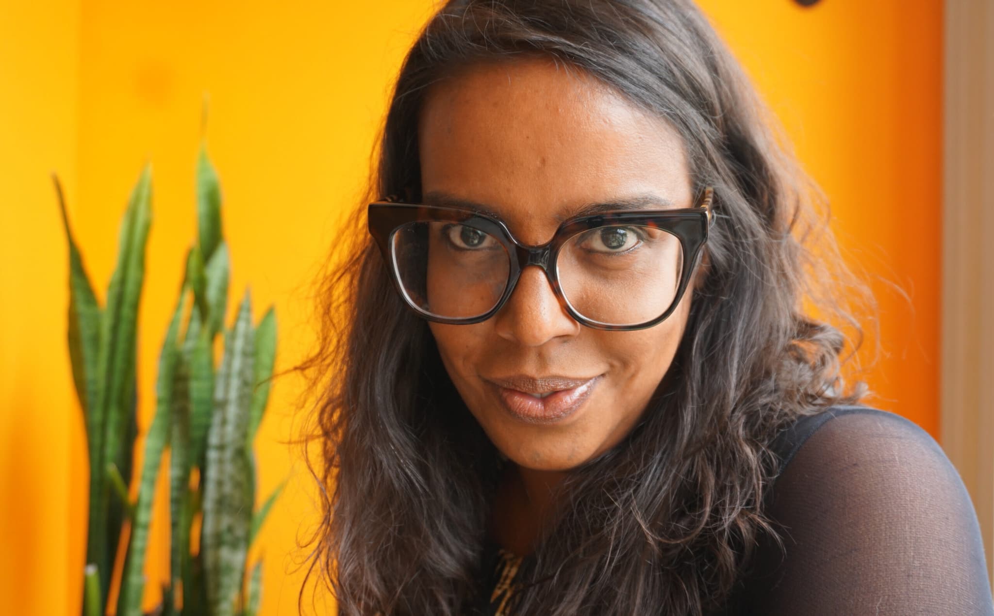 Headshot of Janaína Oliveira